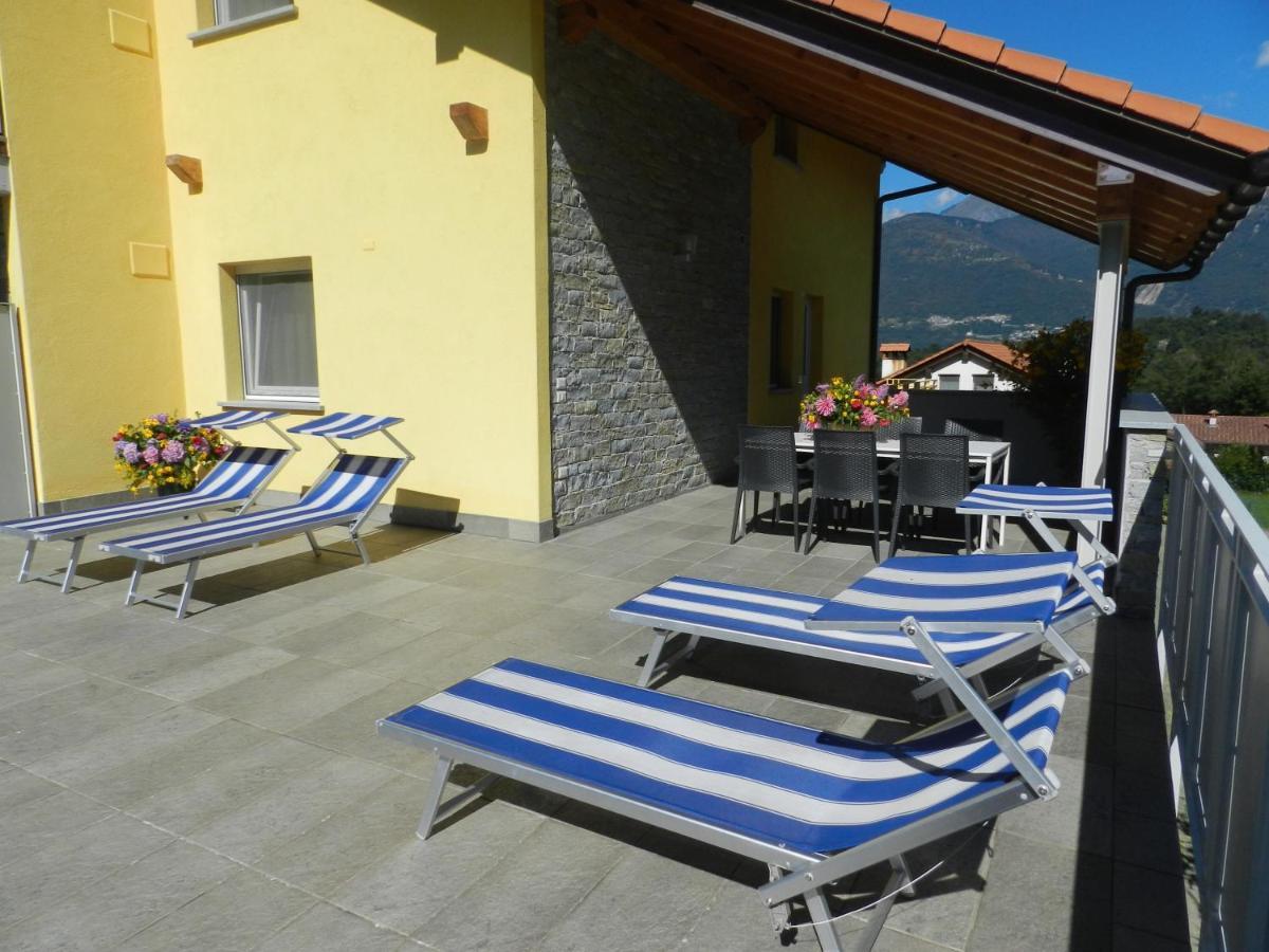 Residence Girasole Casa Gialla Colico Kültér fotó