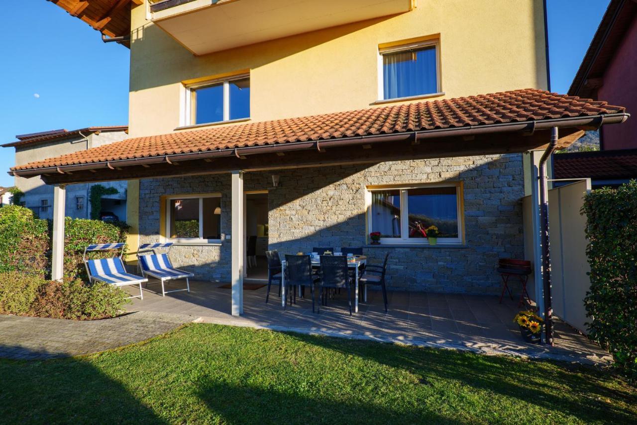 Residence Girasole Casa Gialla Colico Kültér fotó